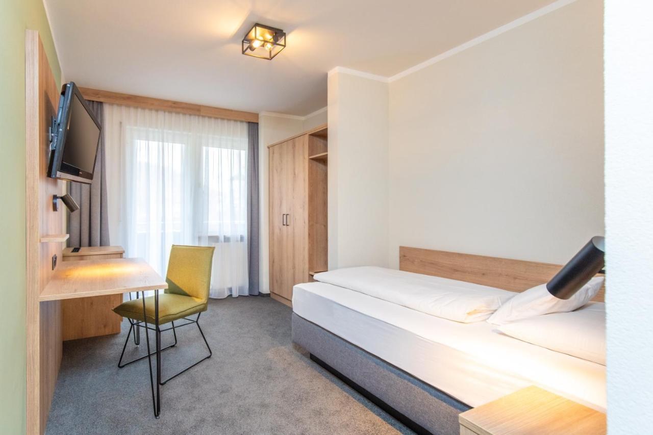 Hotel Schwan 3*
