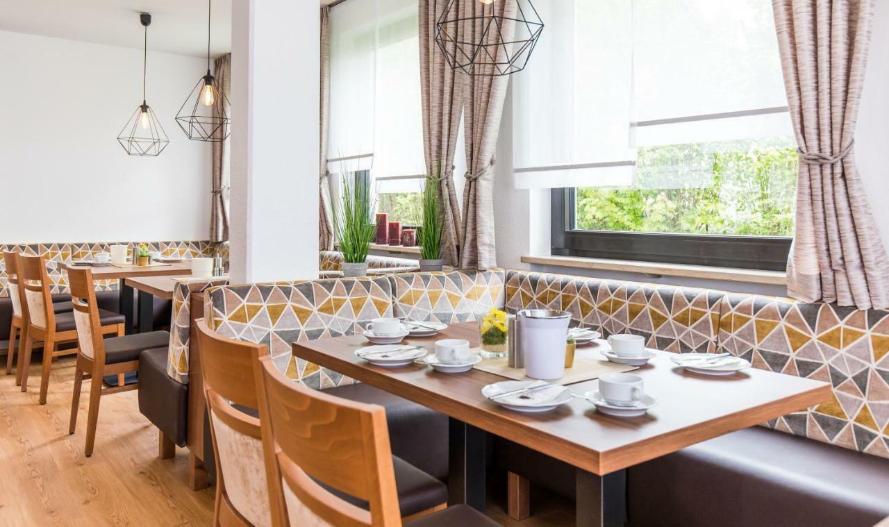 Hotel Schwan 3*